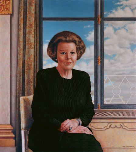 Portret Koningin Beatrix, Officiëel Staatsieportret (In opdracht van de Gemeente Rockanje)